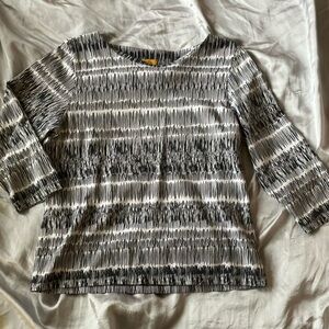 Stylish Black and White Women's Top